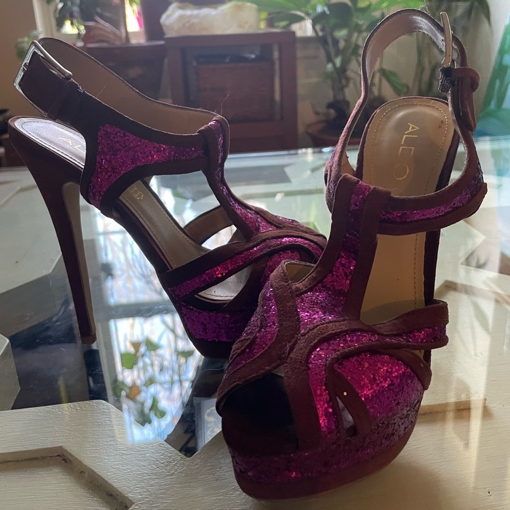 Aldo size 7.5 heels sparkle glitter plum maroon
